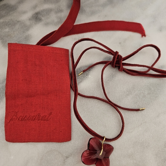 Baccarat Red Crystal 18k Flower Pendant Necklace - Picture 3 of 4